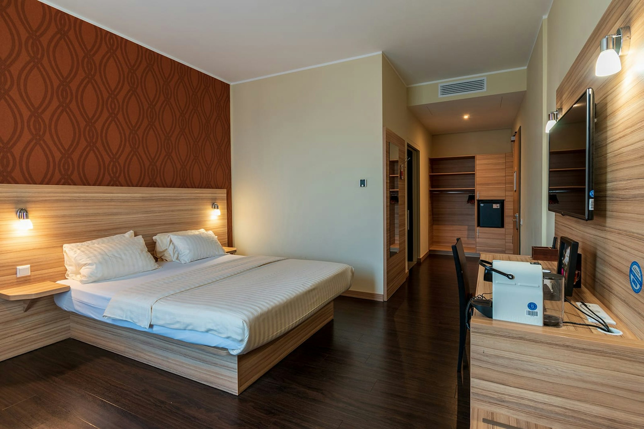 STAR INN HOTEL PREMIUM DRESDEN IM HAUS ALTMARKT, BY QUALITY(Formerly Star Inn Hotel Premium Dresden 15/38
