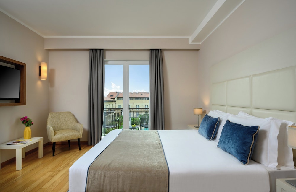 COMFORT, DOUBLE BED