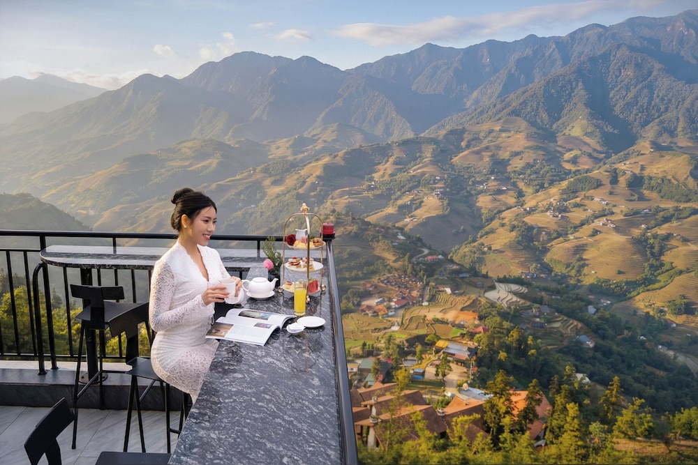 DeLaMont Sapa Hotel - Hill Serenity Retreat 45/50