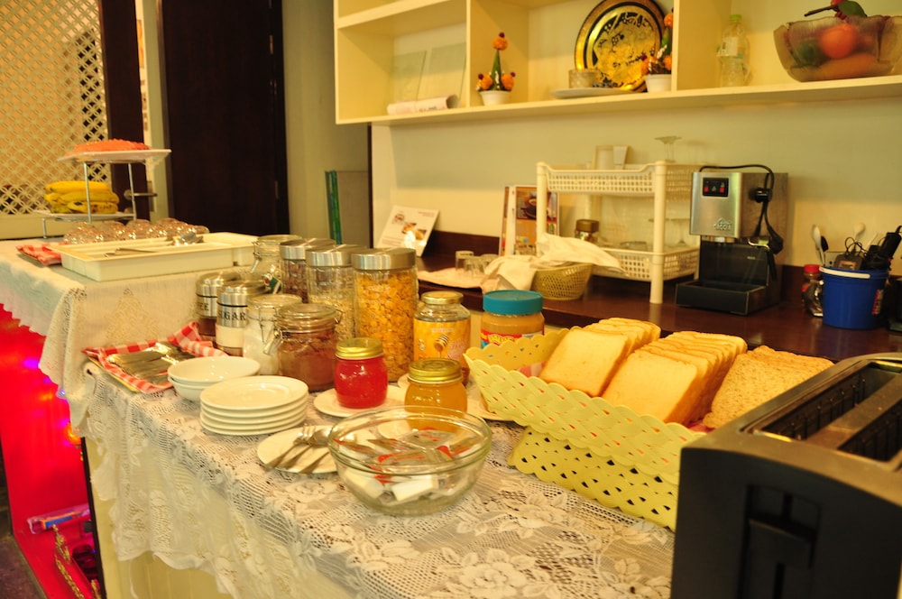 Sabye Bangkok Hotel 66/75