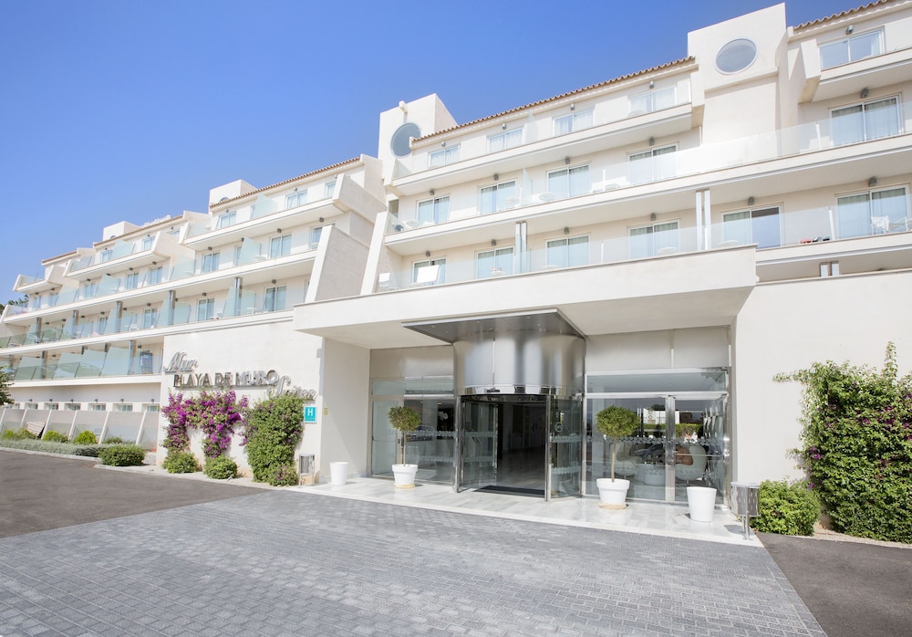 Mar Hotels Playa de Muro Suites 5/56
