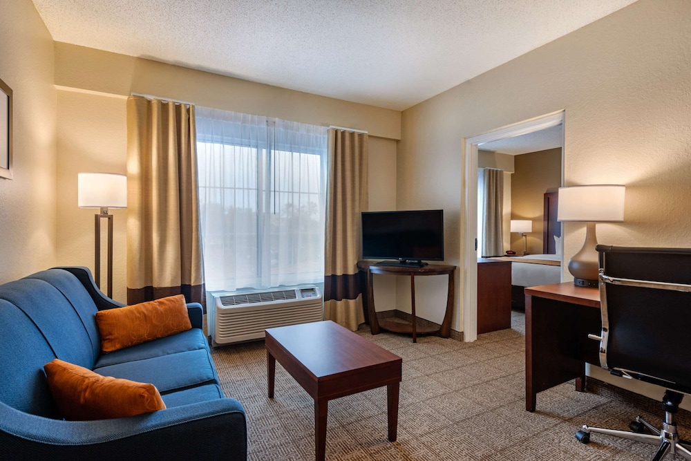 Comfort Suites Downtown Orlando 20/31
