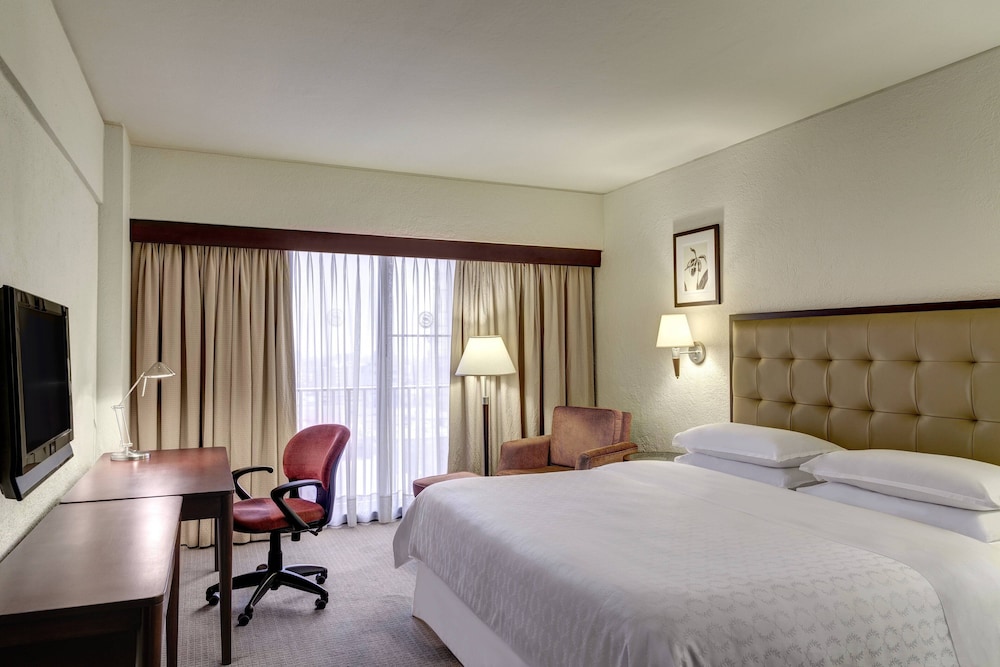 CLASSIC, KING BED