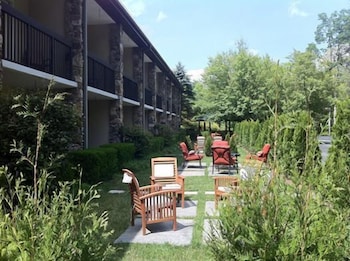HIGHLANDS INN LODGE(FORMERLY HAMPTON INN HIGHLANDS) image
