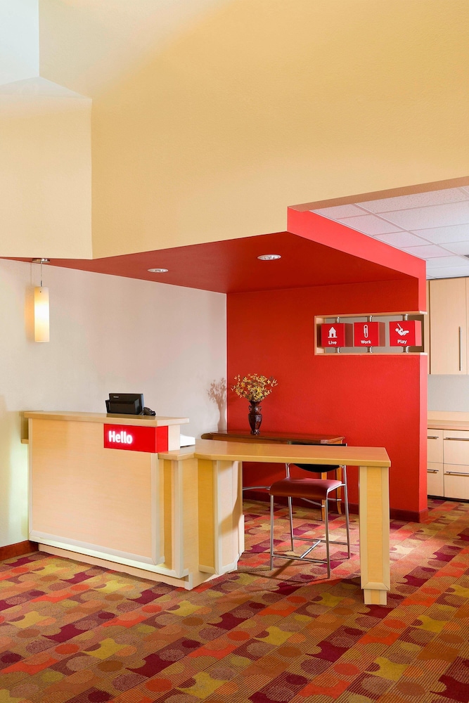 TownePlace Suites Dallas Bedford 25/34