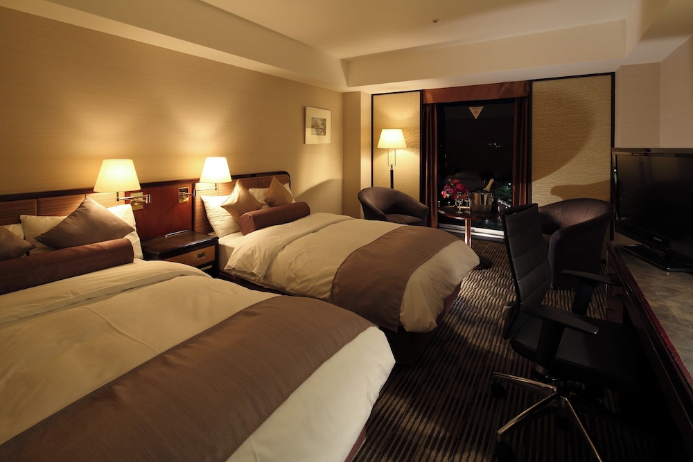 Standard, Twin Beds, Castle View