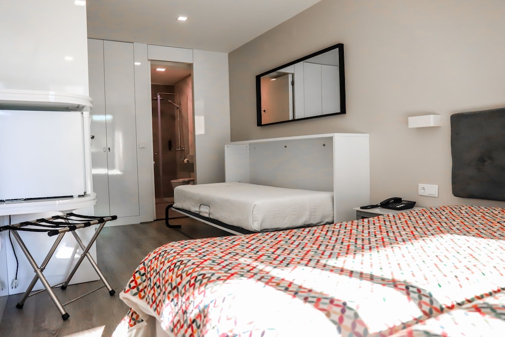 Hotel Avenida 13/78
