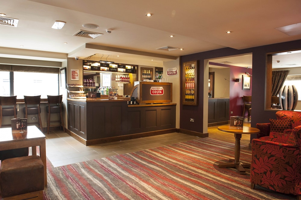Premier Inn Birmingham City Centre (New Street Station) 6/46