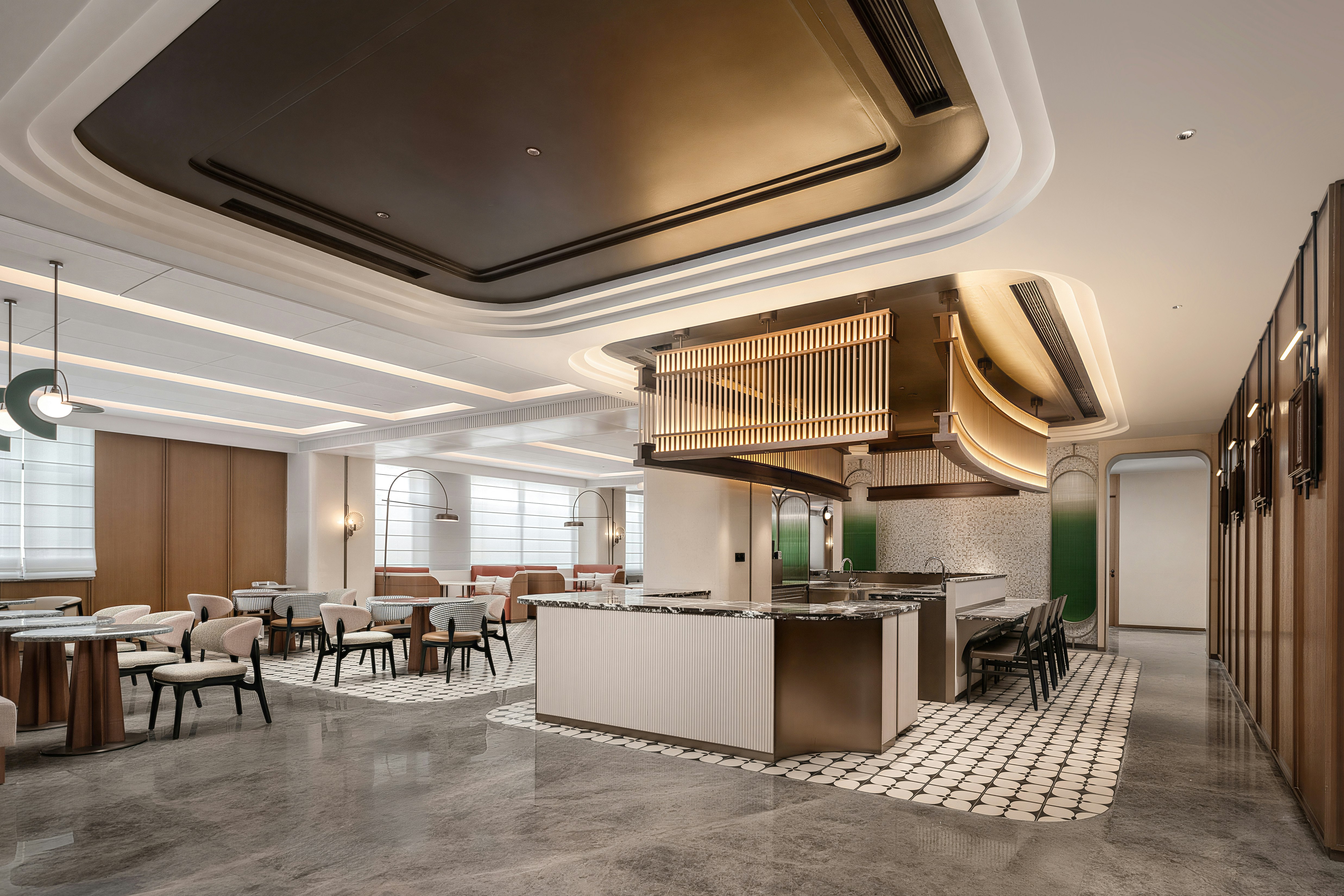 Hilton Garden Inn Shenzhen Luohu Port 8/32