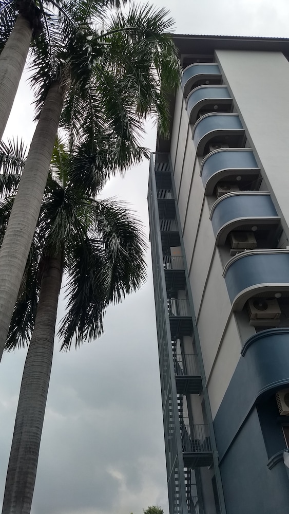 KOMOL RESIDENCE BANGKOK 10/65