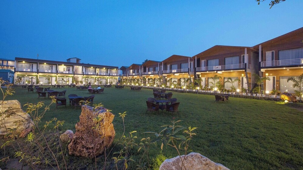 Countryard Resort Corbett 37/45