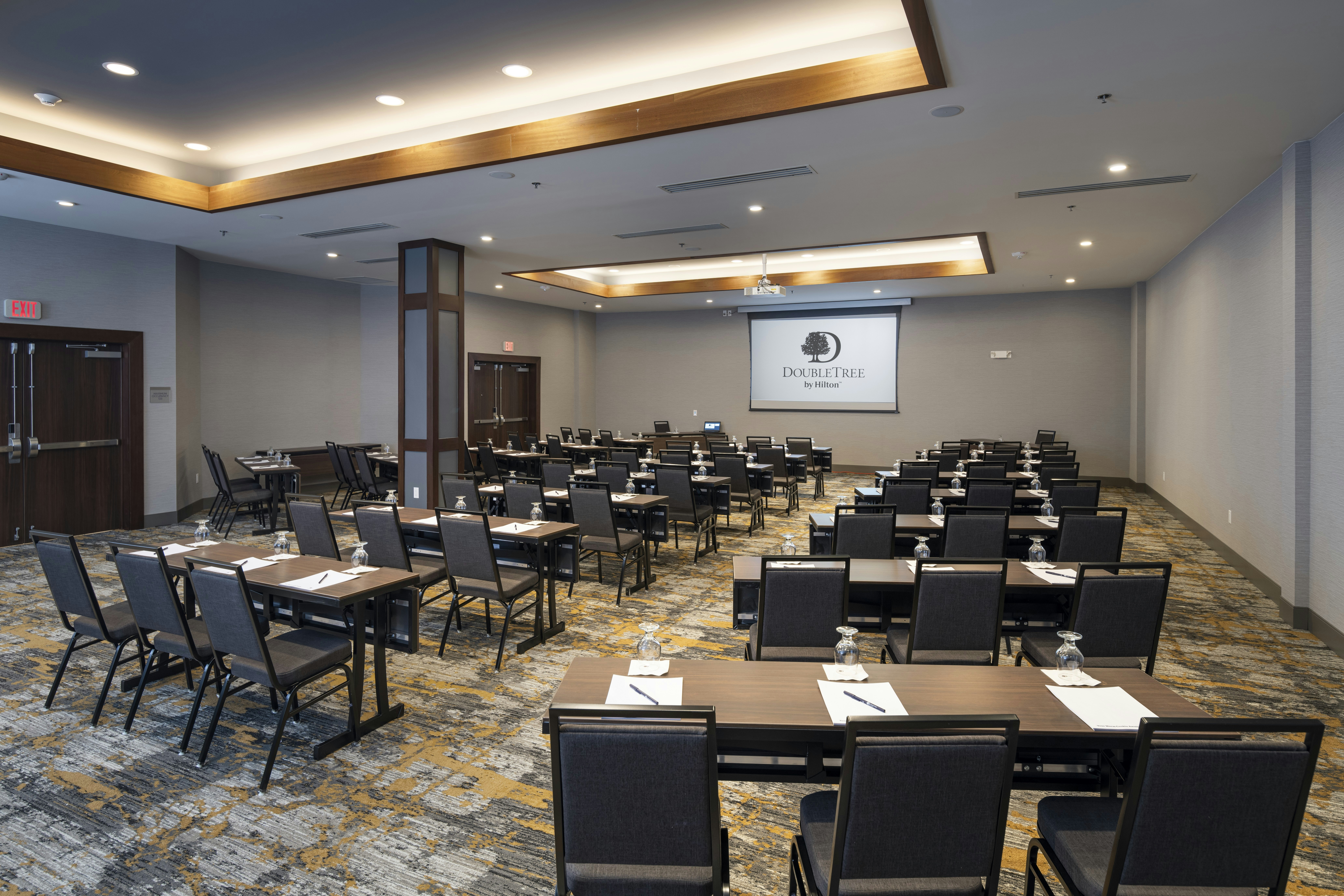 Doubletree By Hilton Madison East 23/36