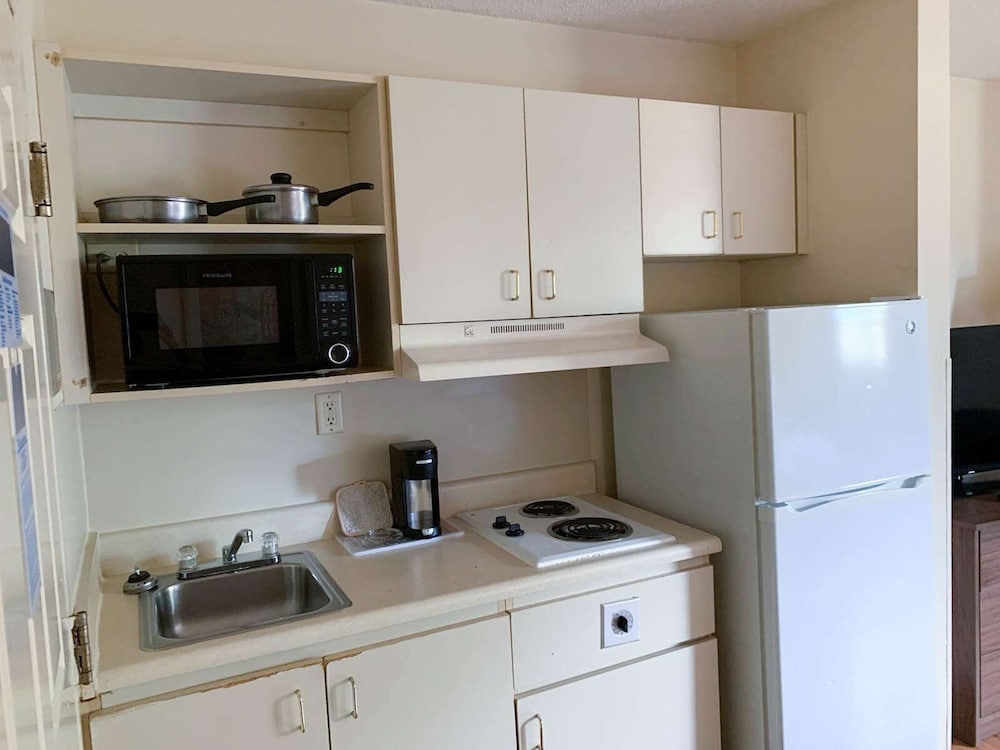 غرفة ديلوكس بسرير كوين، Motel6 Myrtle Beach, SC 6/6