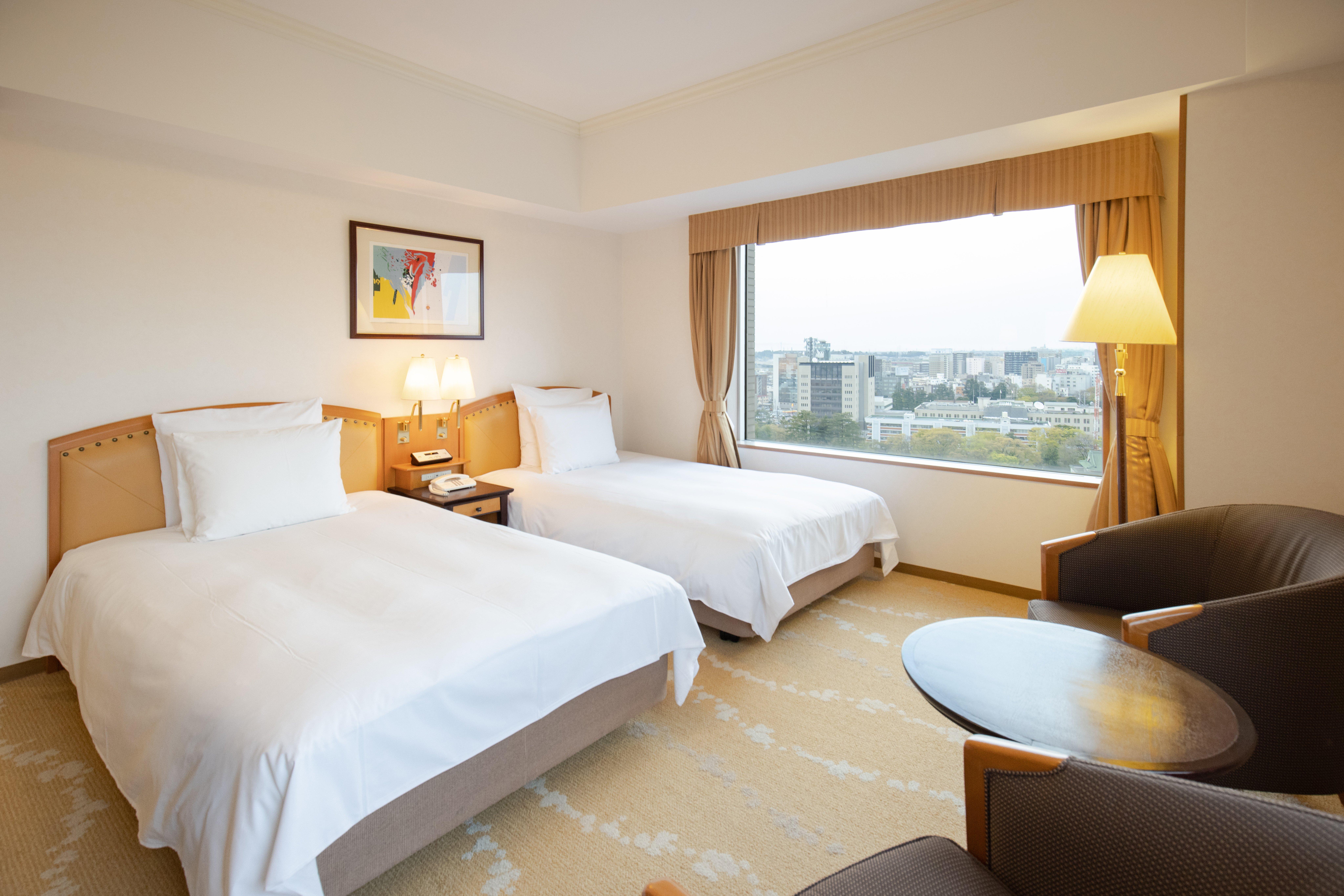غرفة بريميوم بسريرين منفصلين في طابق مرتفع، Ana Crowne Plaza Hotel Toyama 3/5