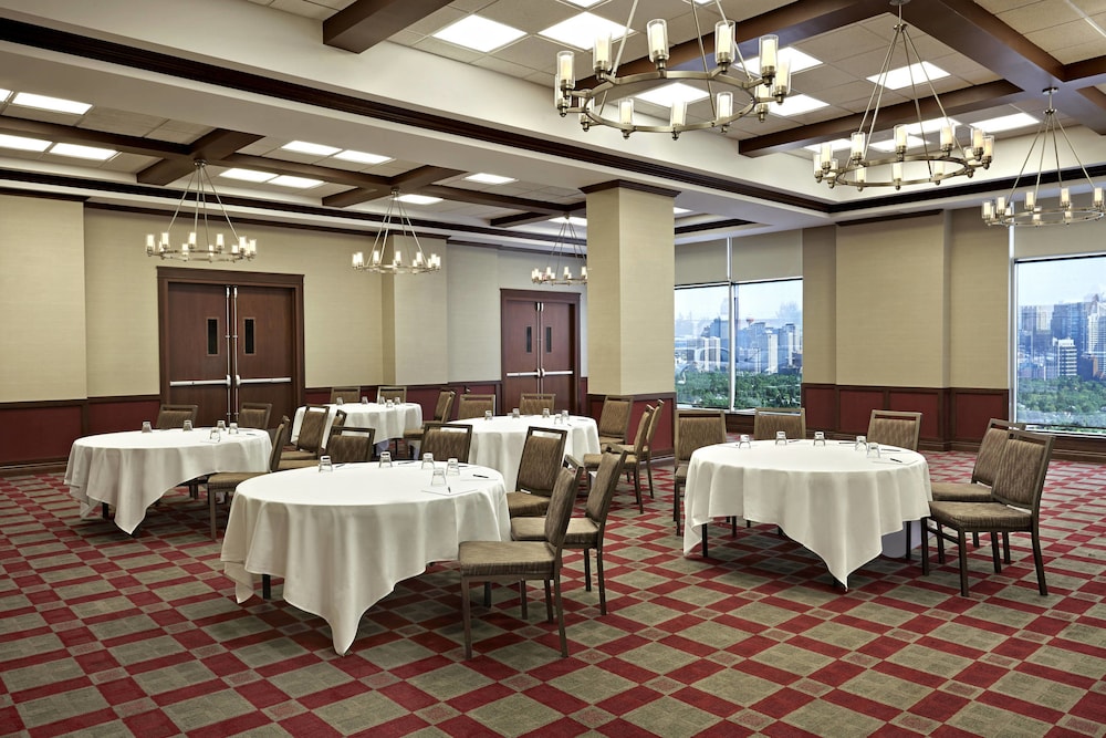 Four Points by Sheraton Calgary Airport 17/25