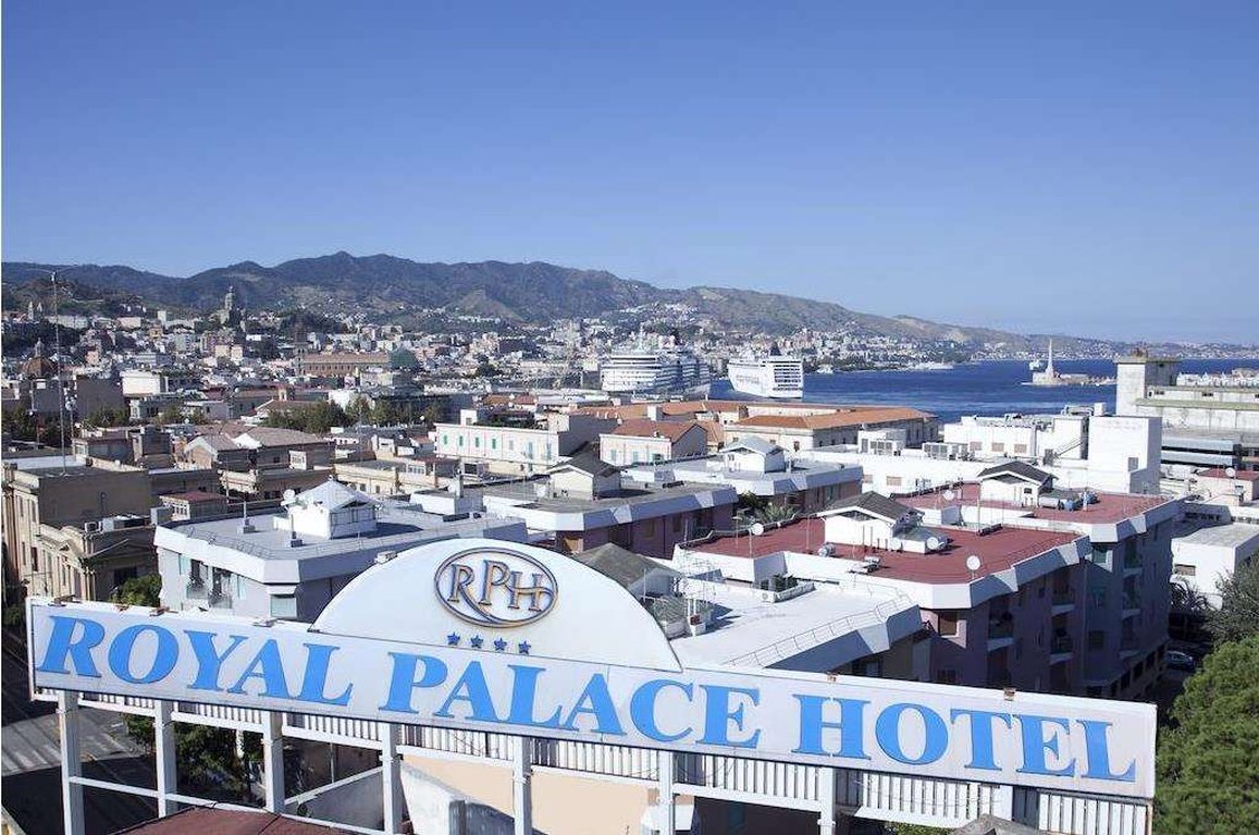 Royal Palace Hotel Formerly Nh Royal Palace 61/62