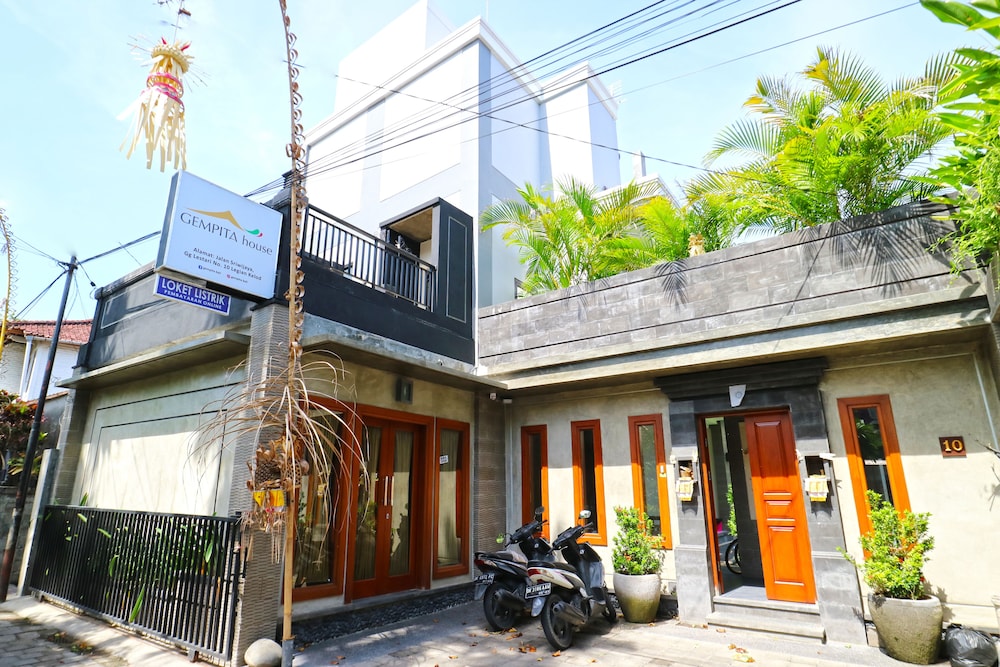 Gempita House 2/41