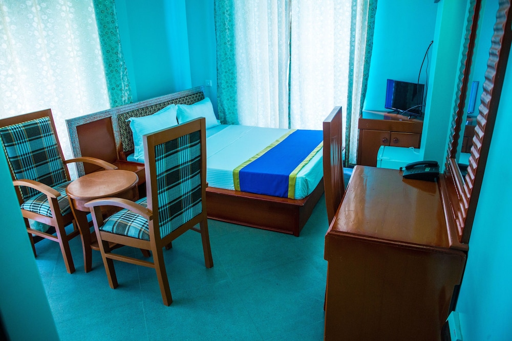 Bl Airport Hotel 32/45