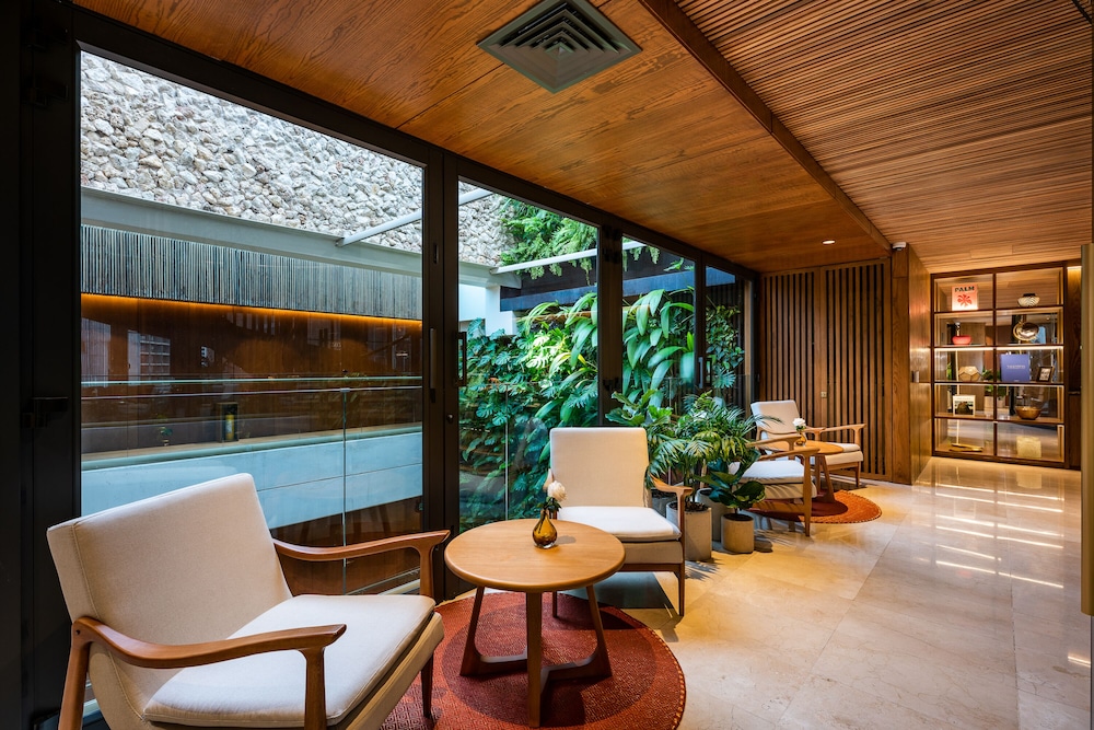 Elcielo Hotel and Restaurant 44/56