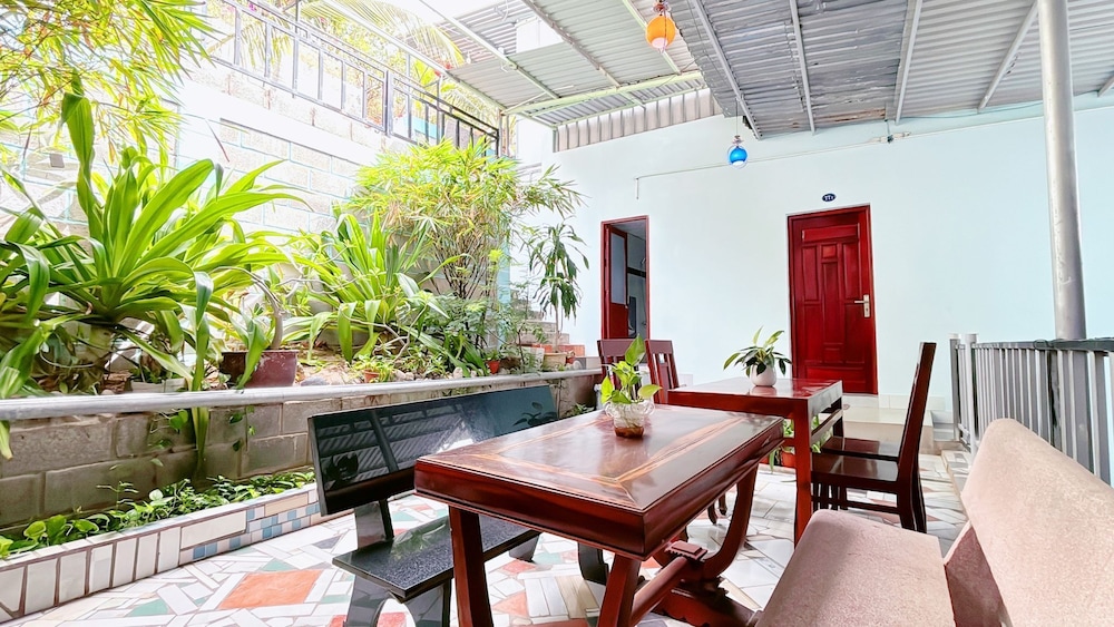 Quoc Dinh Guesthouse 25/42