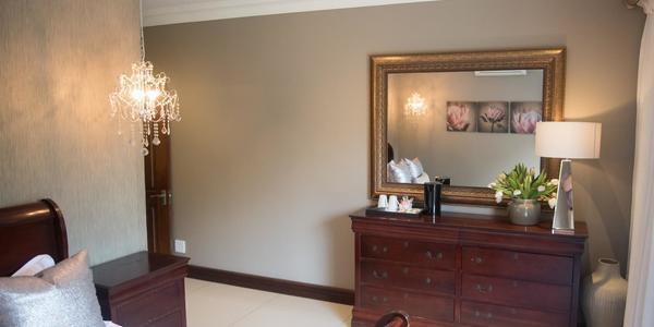 Potch Manor 8/49