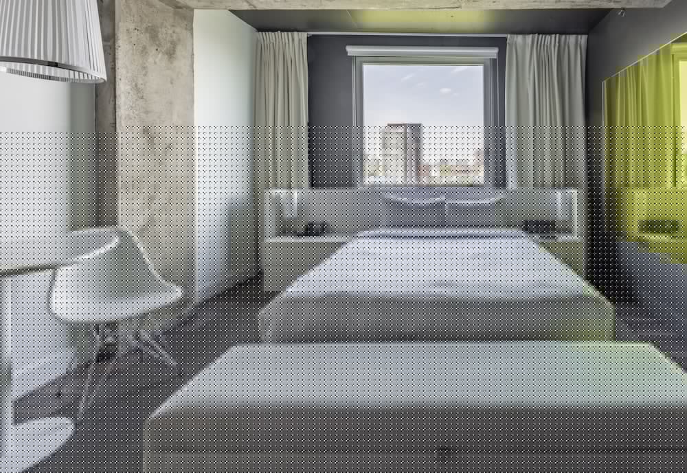 Hotel Zero 1 26/82