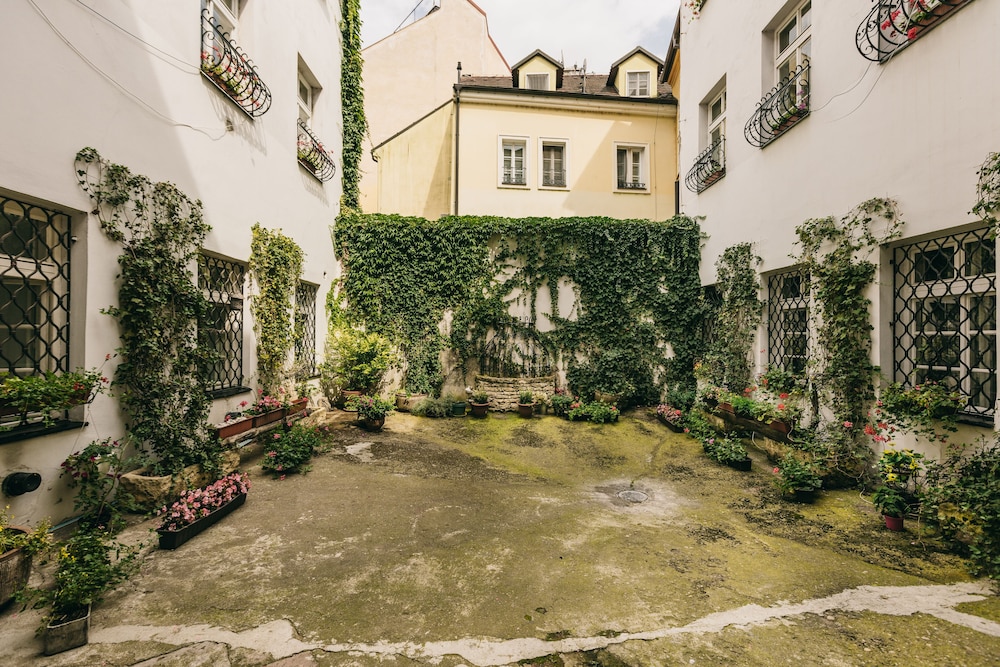 Prague Siesta Apartments 40/49
