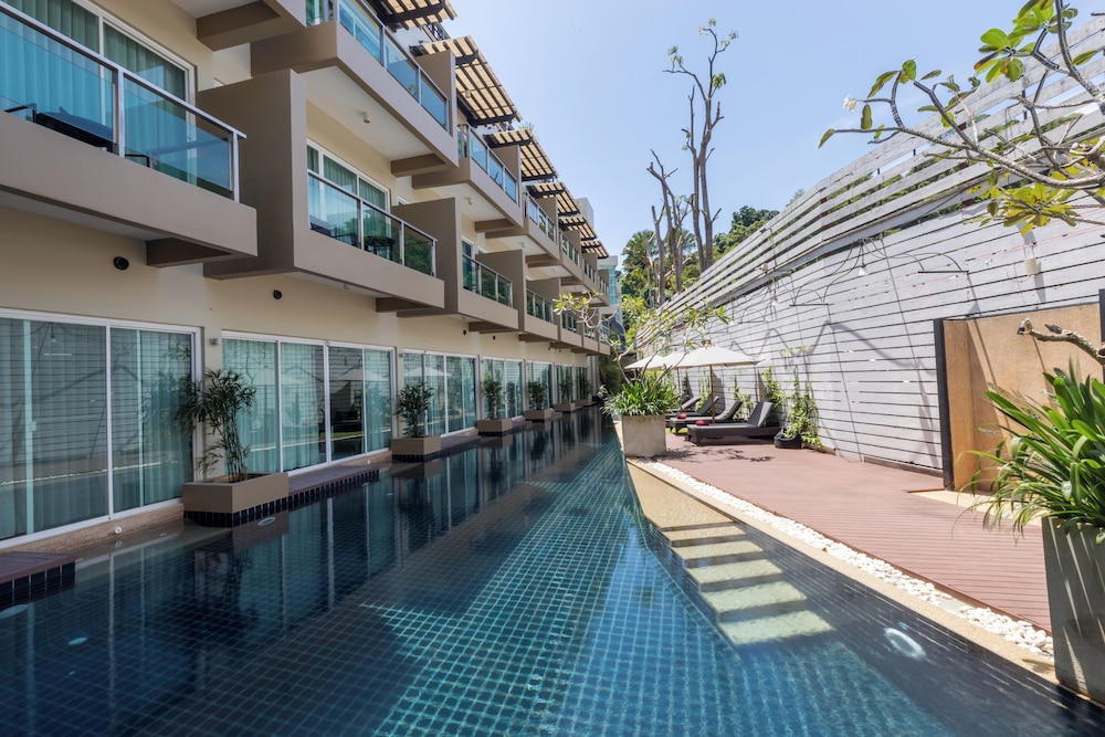 Navinda Krabi 57/65