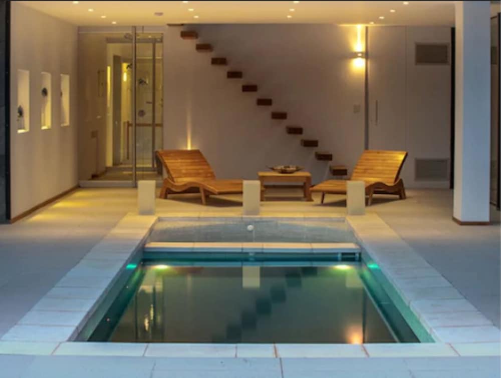 Hotel Alto Traful 30/48