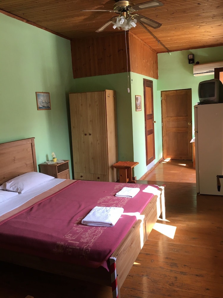 1 BEDROOM, FAMILY