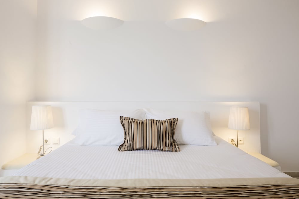 Amber Light Villas 24/70