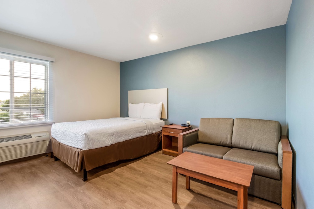 Extended Stay America Select Suites - Indianapolis - Lawrence 12/56