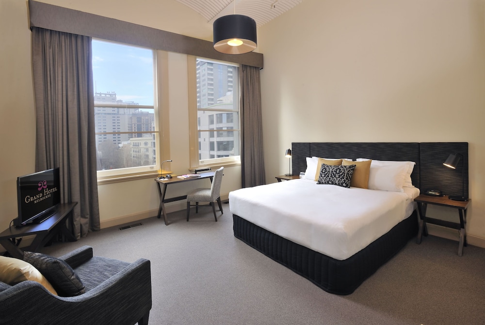 Grand Hotel Melbourne 14/55