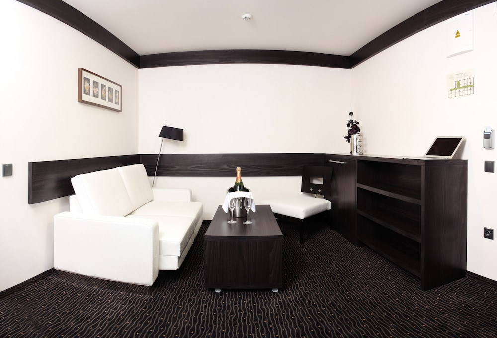 Lifestyle Hotel 42/48