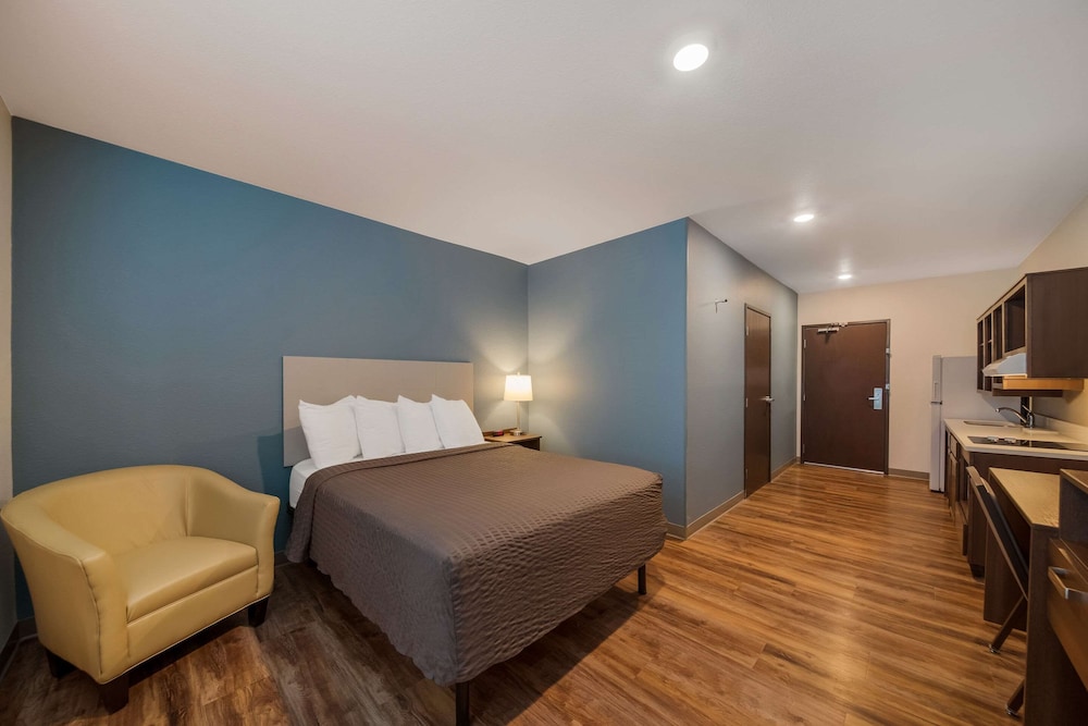 WoodSpring Suites Wesley Chapel-Tampa 7/15