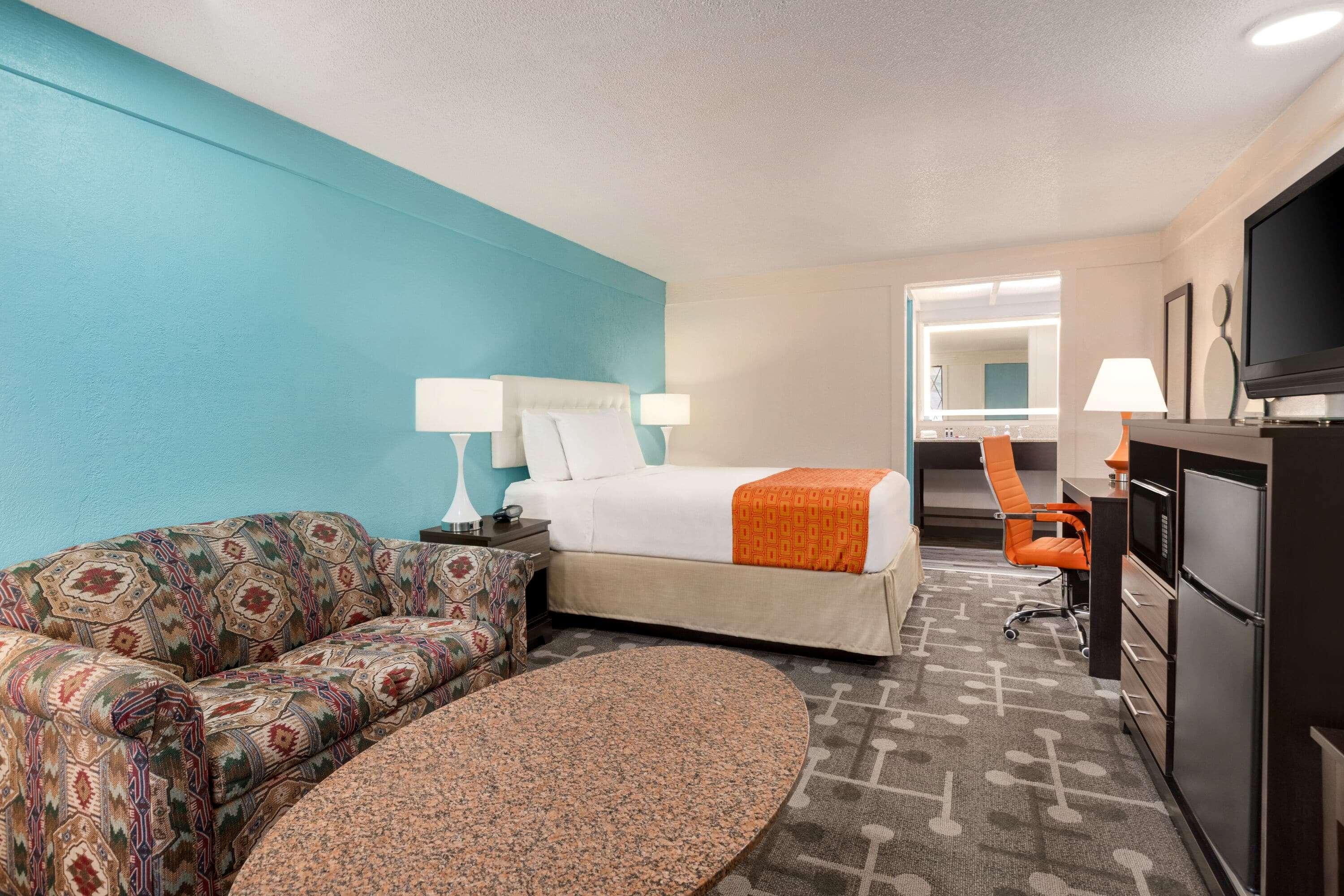 Howard Johnson by Wyndham Dover 27/50