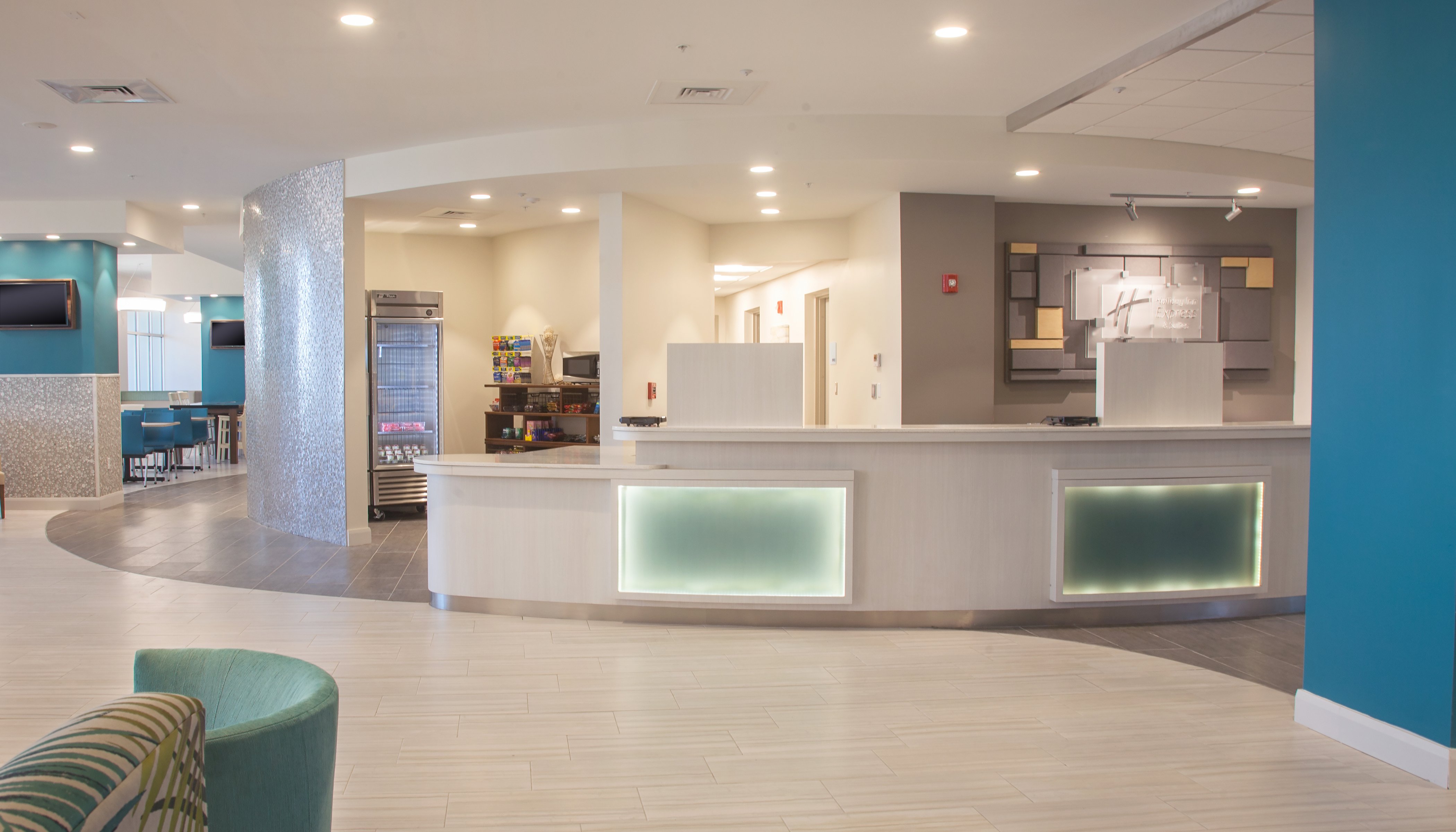 Holiday Inn Express Suites Panama City Beach 10/50