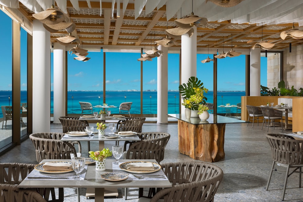 Impression Isla Mujeres by Secrets 34/50