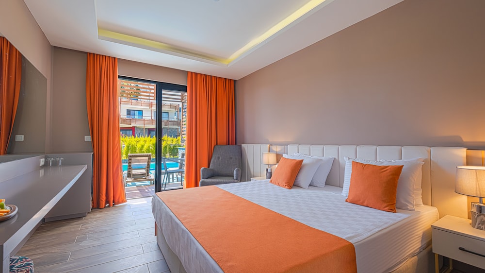 Feniks Hotel 16/61