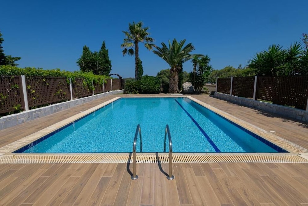 Natura Park Village Hotel & Spa 32/58