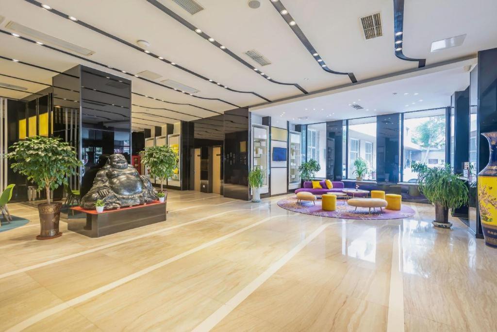 Lavande Hotel (Qingdao North Railway Station Siliu South Road) 13/49