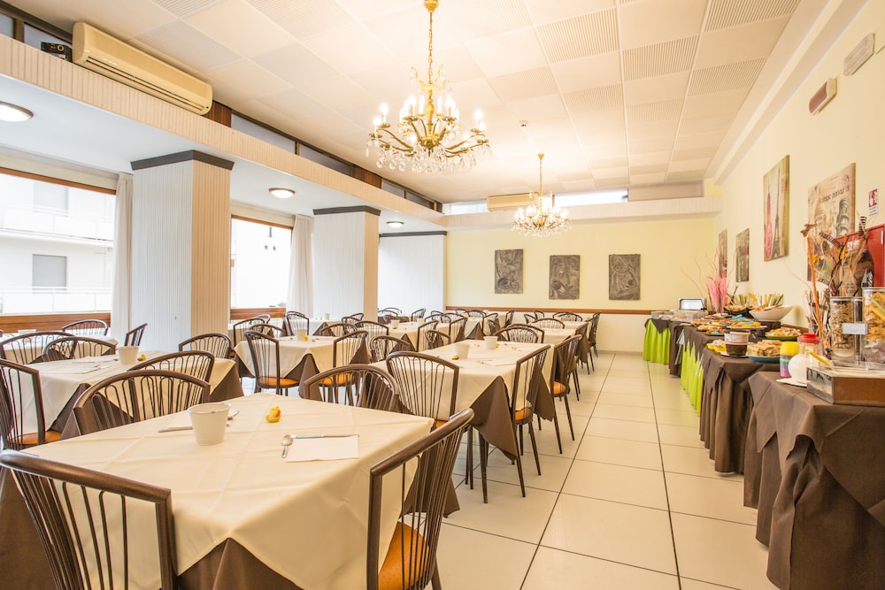 B B Hotel Sant Angelo 38/45