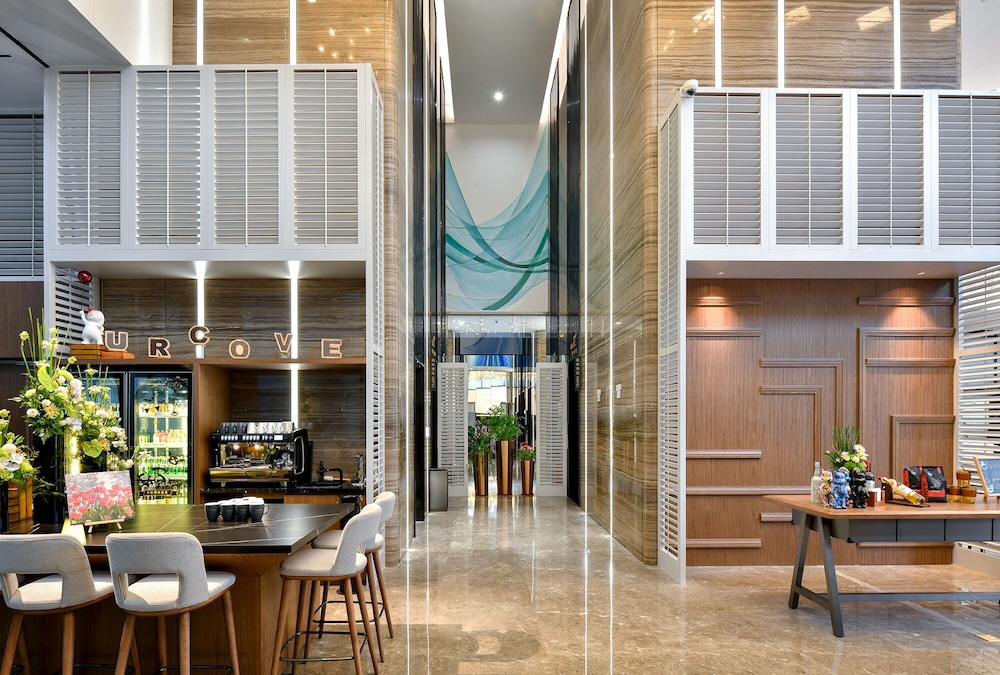 UrCove by Hyatt Shenzhen Bay Eco-Tech Park 38/42