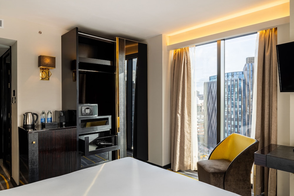 Botolph, Deluxe, King Bed، Leonardo Hotel London Aldgate - Formerly Hotel Saint 3/5