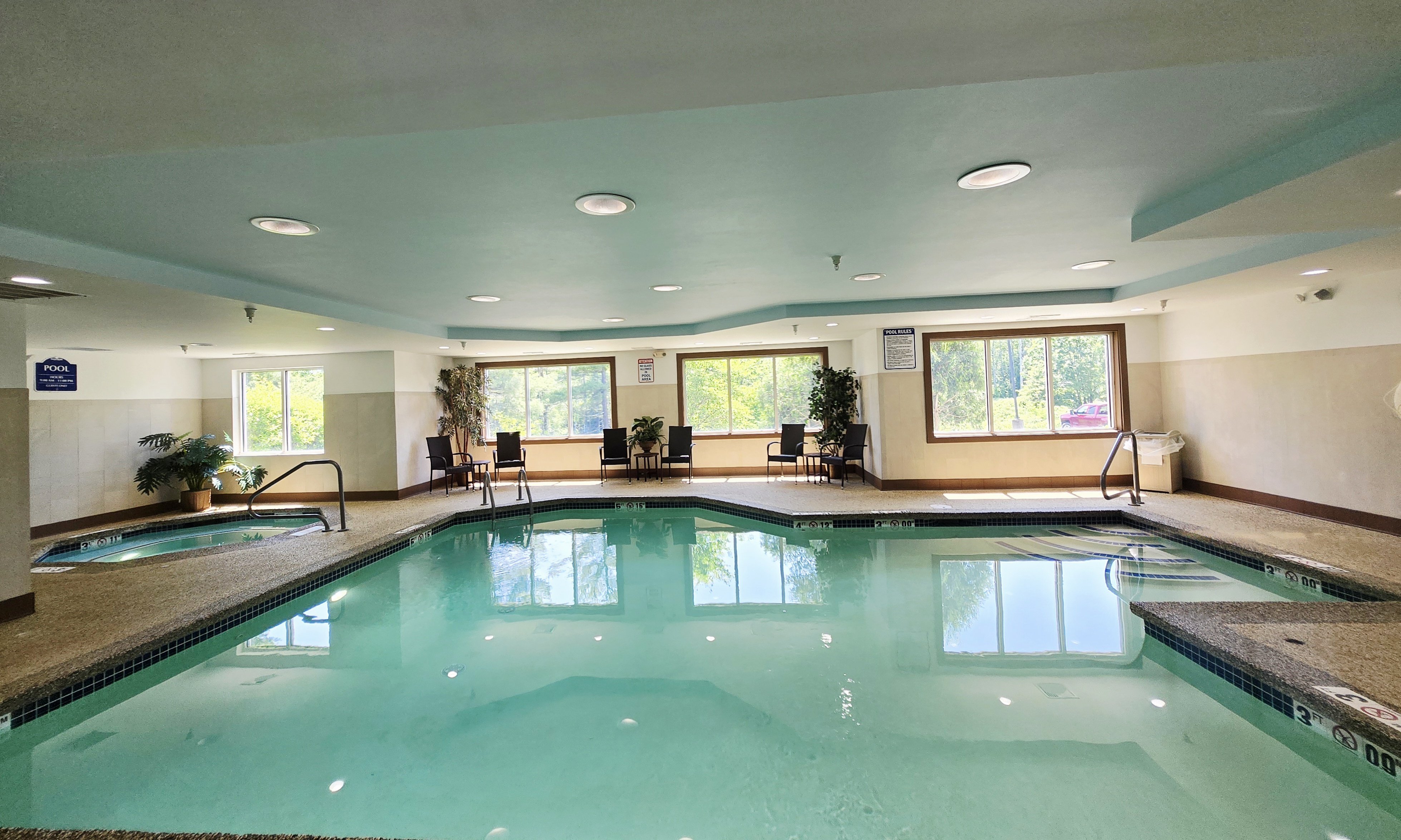 Holiday Inn Express Hotel And Suites Rochester 25/55