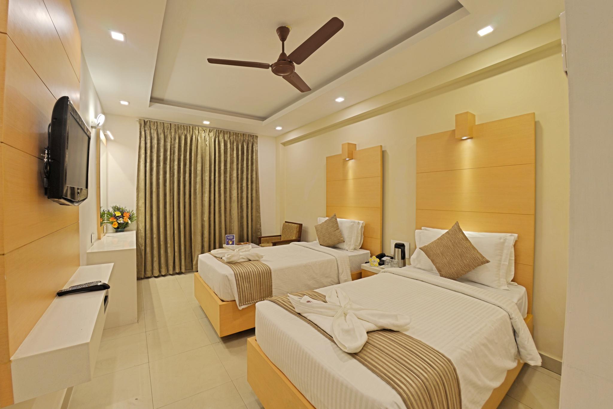 HOTEL CHANDRA PARK 13/42