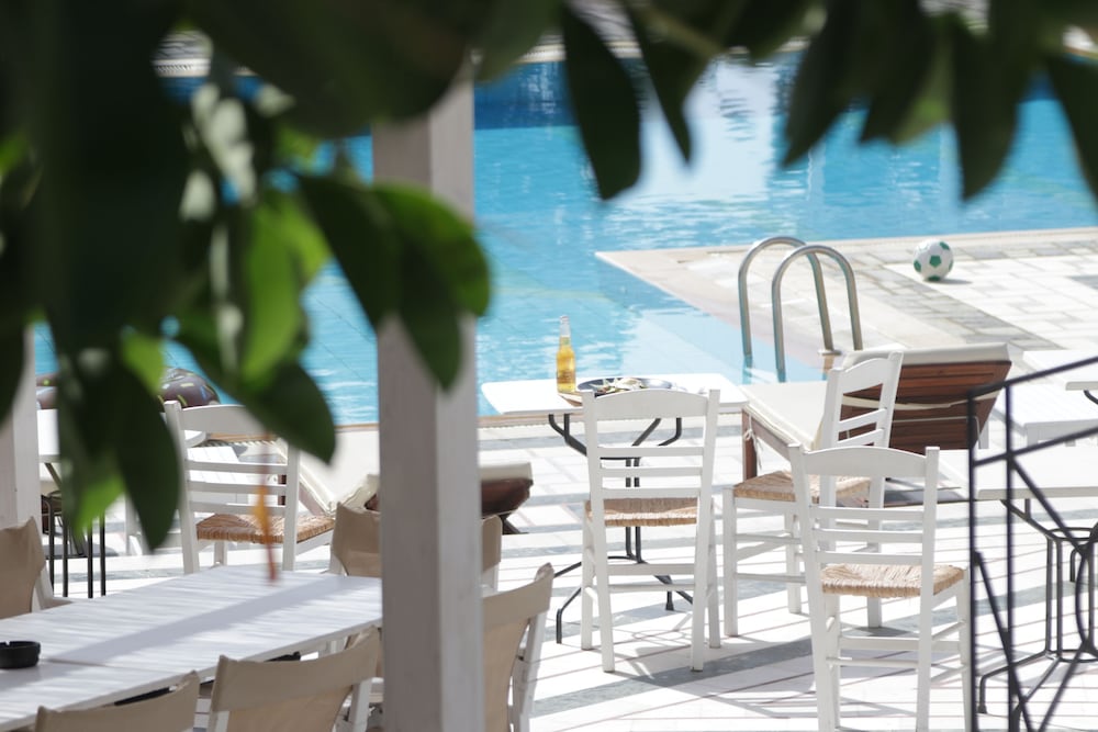 Armadoros Hotel / Ios Backpackers 29/47