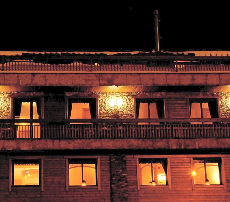 Petit Hotel 1/41