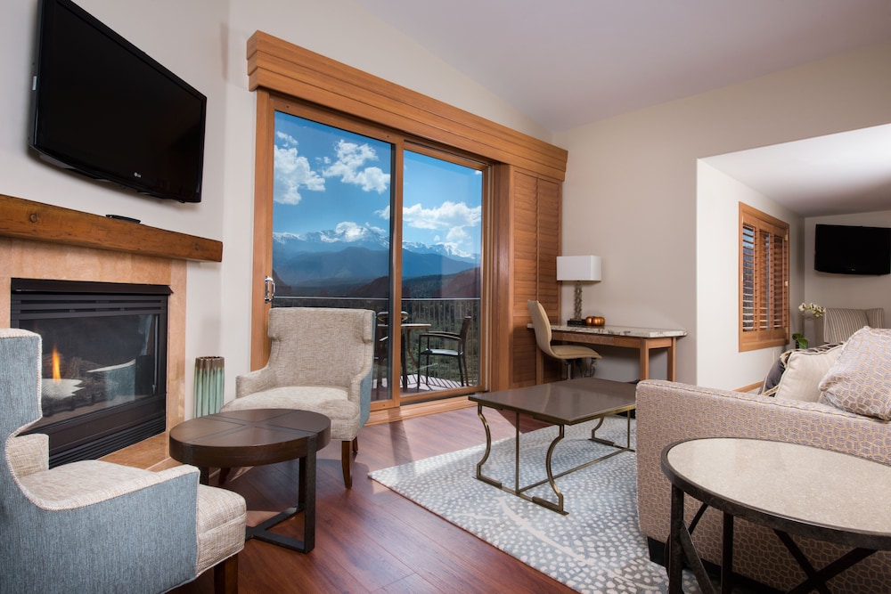 Garden Of The Gods Club And Resort 44/83