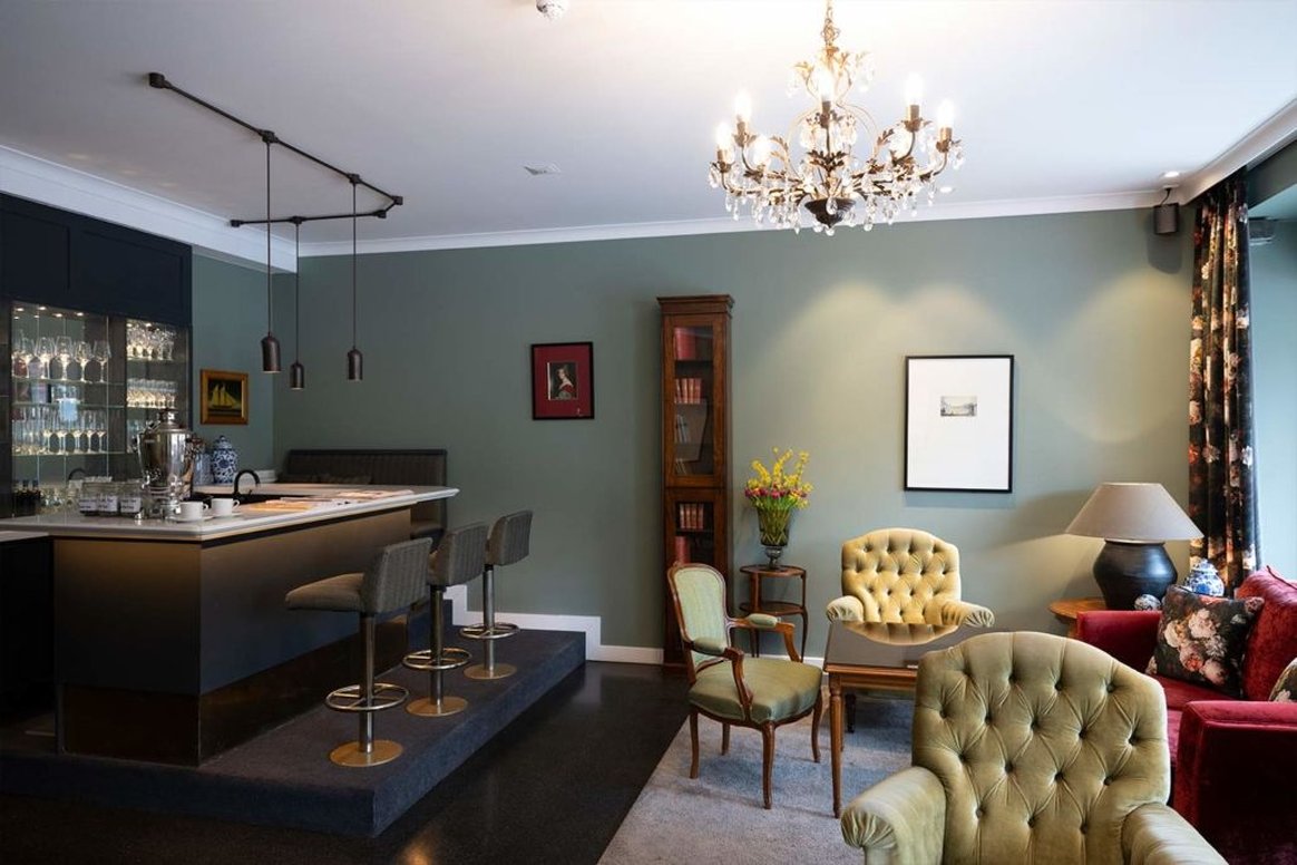 Admiral Hotel 27/33